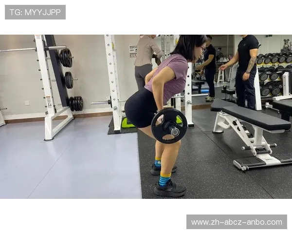 高效背部塑形器械训练动作要领与强度控制方案